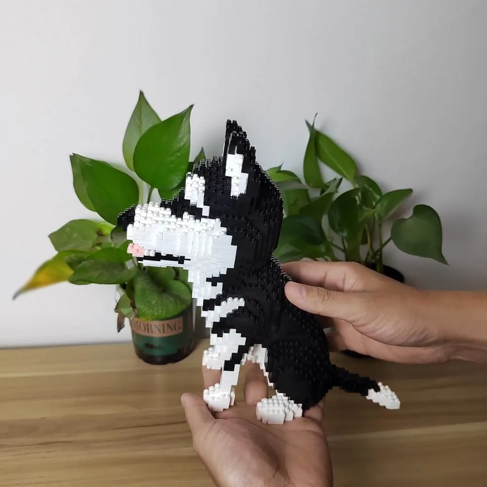 9inch Hight Husky Dog Model Micro Mini Building Blocks Set: A Fun Gift & Educational Recreational Toy for Pet Lovers