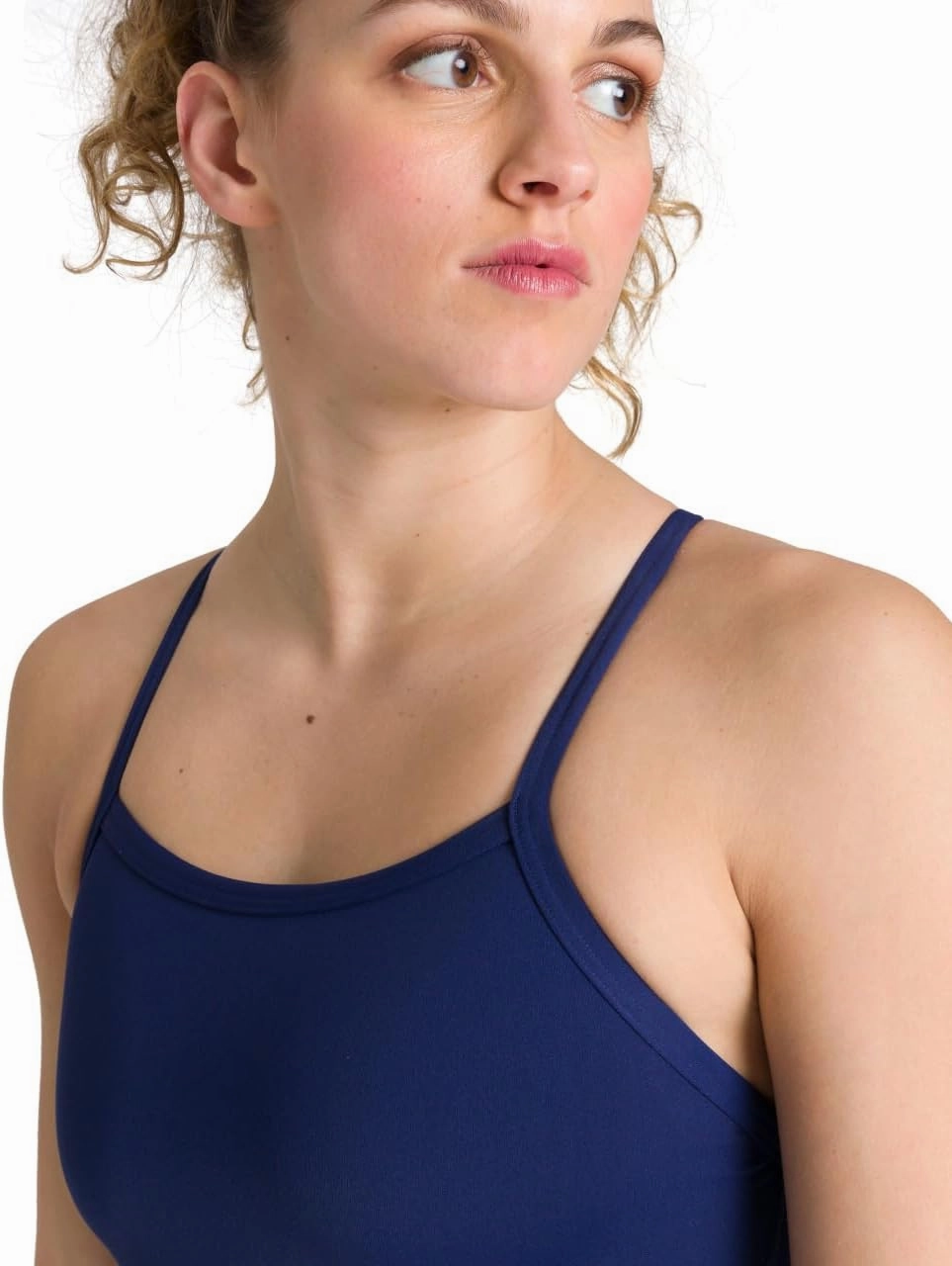 ARENA Performance Women's Team MaxLife Swimsuit Solid FL Light Drop Back Sports Athletic One Piece Training Bathing Suit