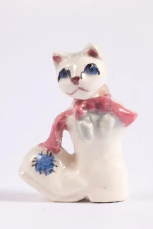 Dollhouse Miniature ~ Valerie Casson Shoe with Cat, So cute
