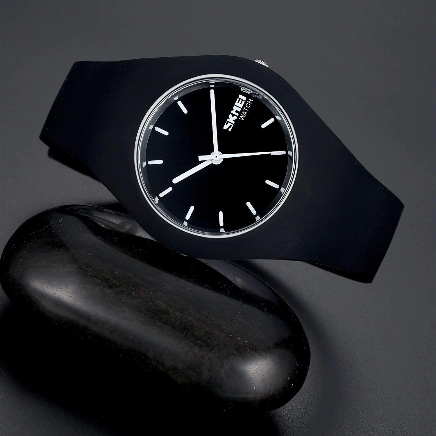 FANMIS Women Men Fashion Minimalist Analog Quartz Watch Unisex Casual Simple Style Ultra-Thin Sports Military Watch Waterproof Outdoor Watch with Silicone Strap