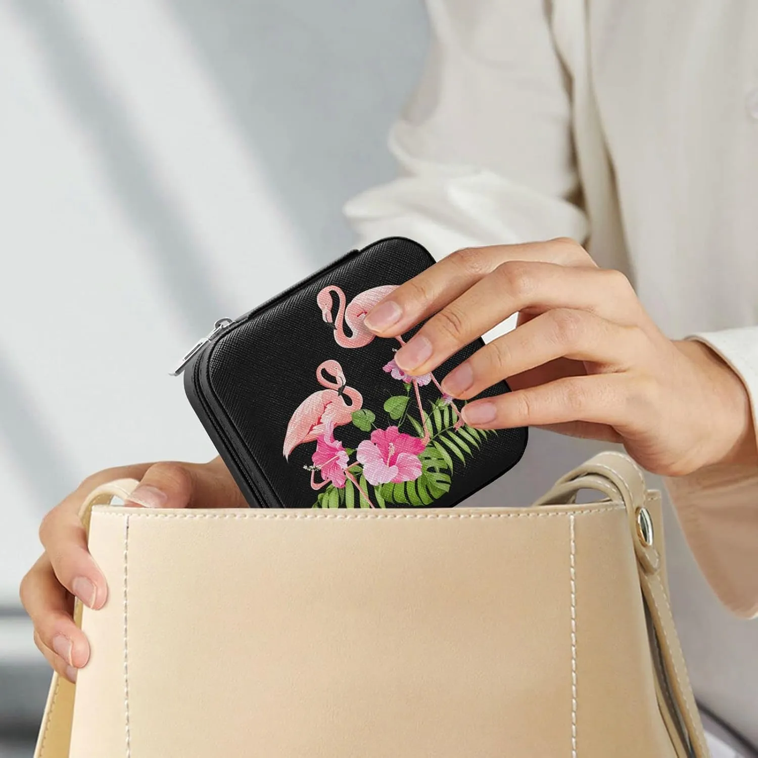 Flamingo Square Travel Jewelry Box PU Leather Small Jewelry Organizer for Women Girls Portable Travel Jewelry Case (Black)