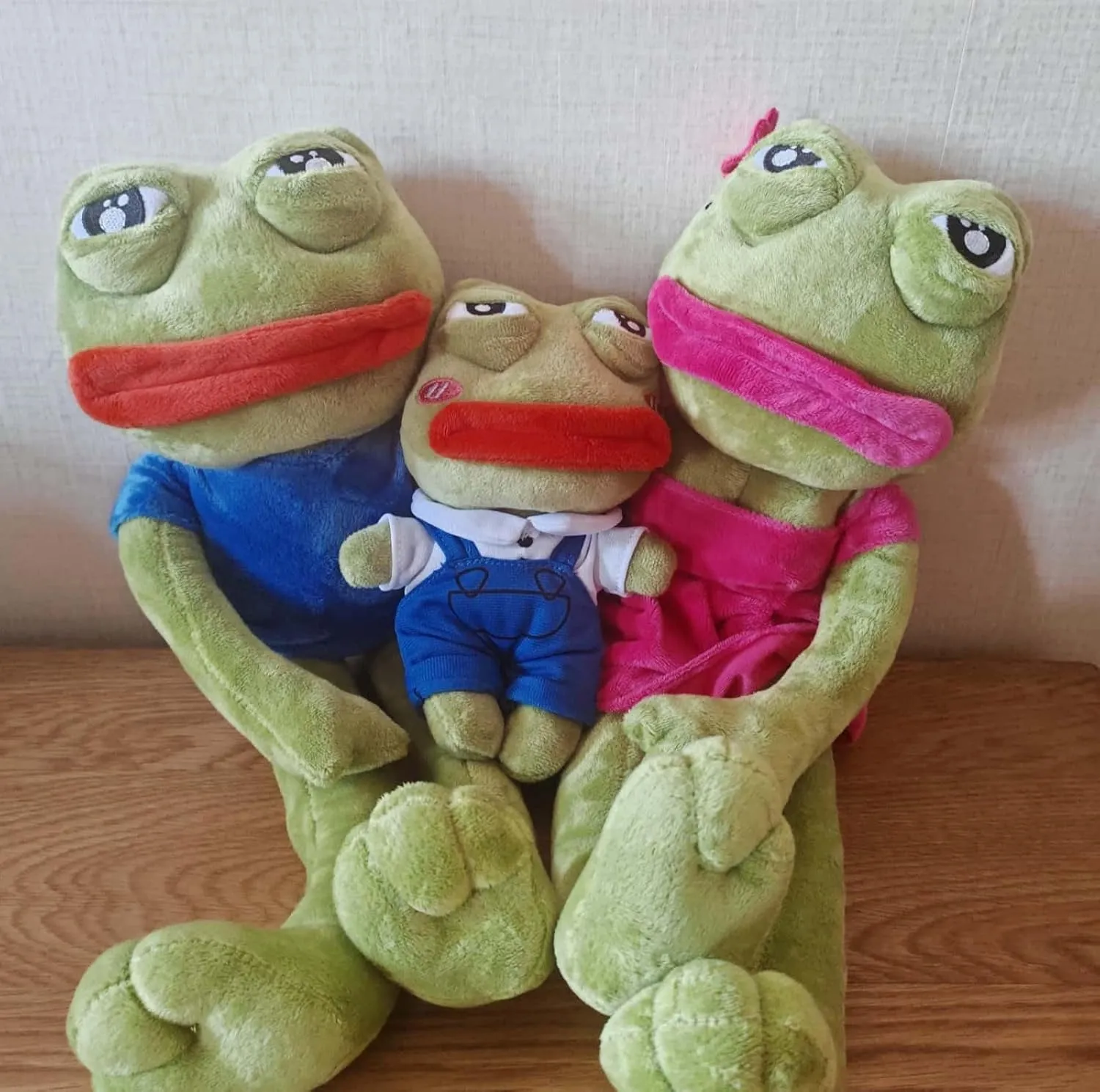 Frog Plush Toy Magic Emotive Frog Stuffed Animal Meme Doll,Crystal Ultra Soft, 20cm/8" Mini -Cute Home Gift, Interactive Toy for Children's Day