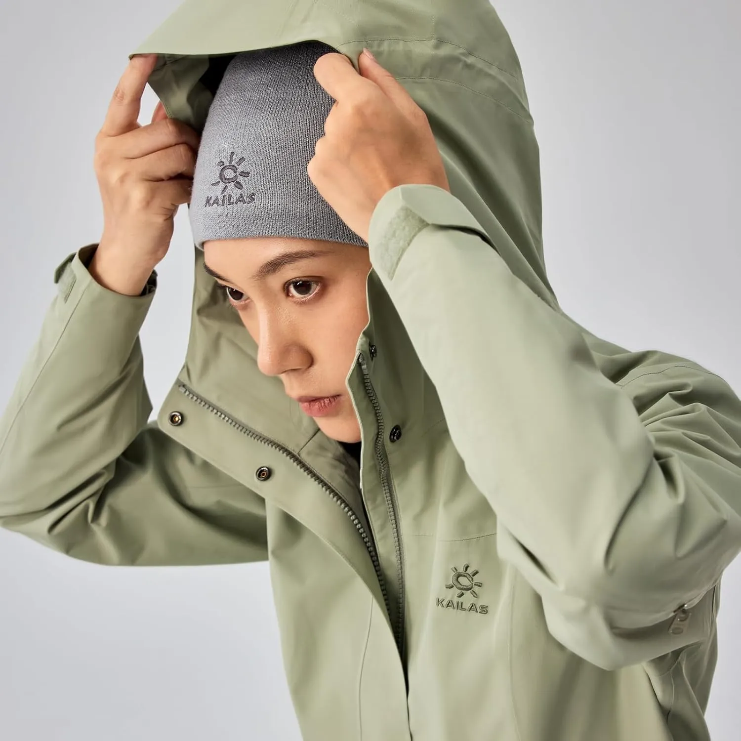 KAILAS Women's Raincoat Outdoor Hardshell Jacket Packable Lightweight Waterproof Hooded Jacket Hiking Travel