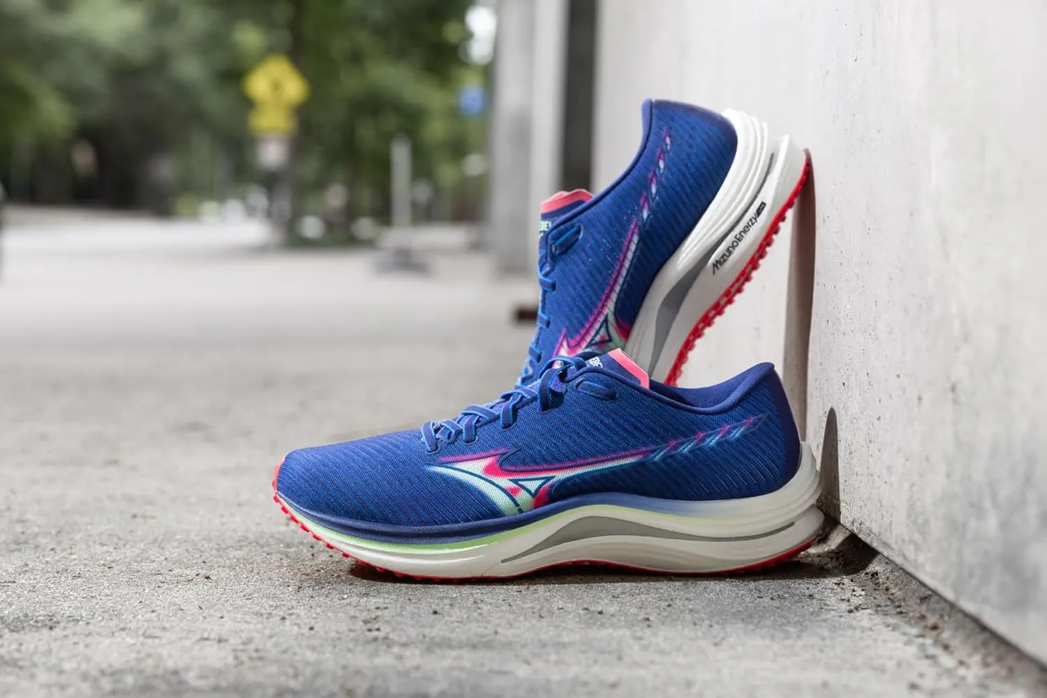 Mizuno Men's Wave Rebellion Running Shoe