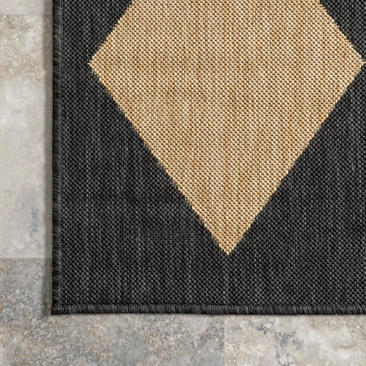 nuLOOM 4' x 6' Outdoor Performance Area Rug, Stain Resistant, Weather Resistant, High Traffic, Patio, Balcony, Outside, Sabina Dark Grey
