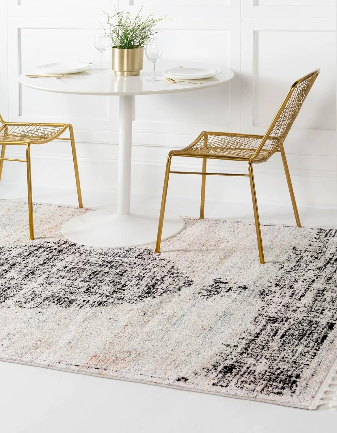 Rugs.com Aramis Collection Rug – 2' x 3' Ivory Medium Rug Perfect for Entryways, Kitchens, Breakfast Nooks, Accent Pieces