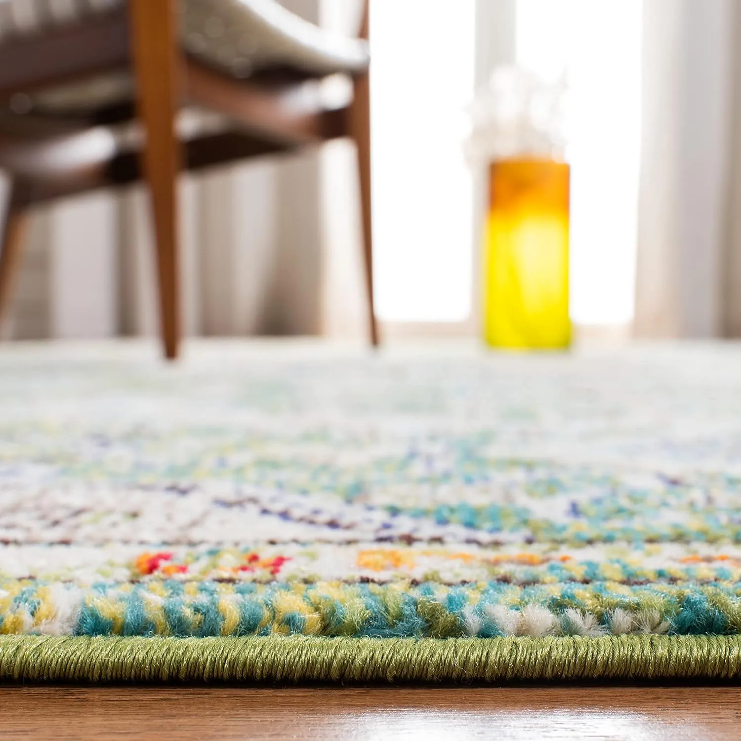 SAFAVIEH Area Rug 8x10 - Madison Collection - Large - Green & Turquoise, Boho Chic Medallion Distressed Design, Non-Shedding & Easy Cleaning, Ideal for Living Room, Bedroom, Dining Space (MAD447Y)