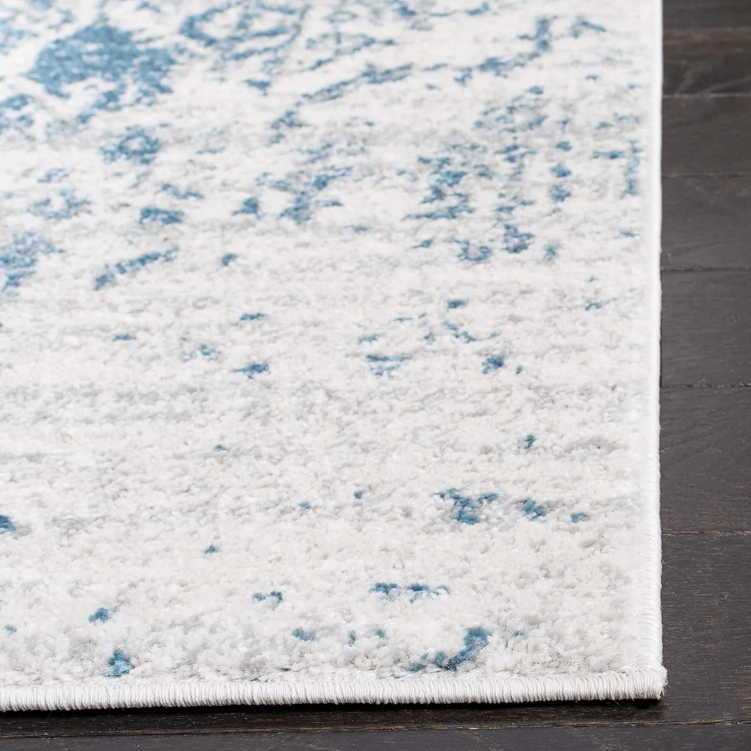 SAFAVIEH Area Rug 8x10 - Madison Collection - Large - Teal & Ivory, Snowflake Medallion Distressed Design, Non-Shedding & Easy Cleaning, Ideal for Living Room, Bedroom, Office, Dining Space (MAD603J)