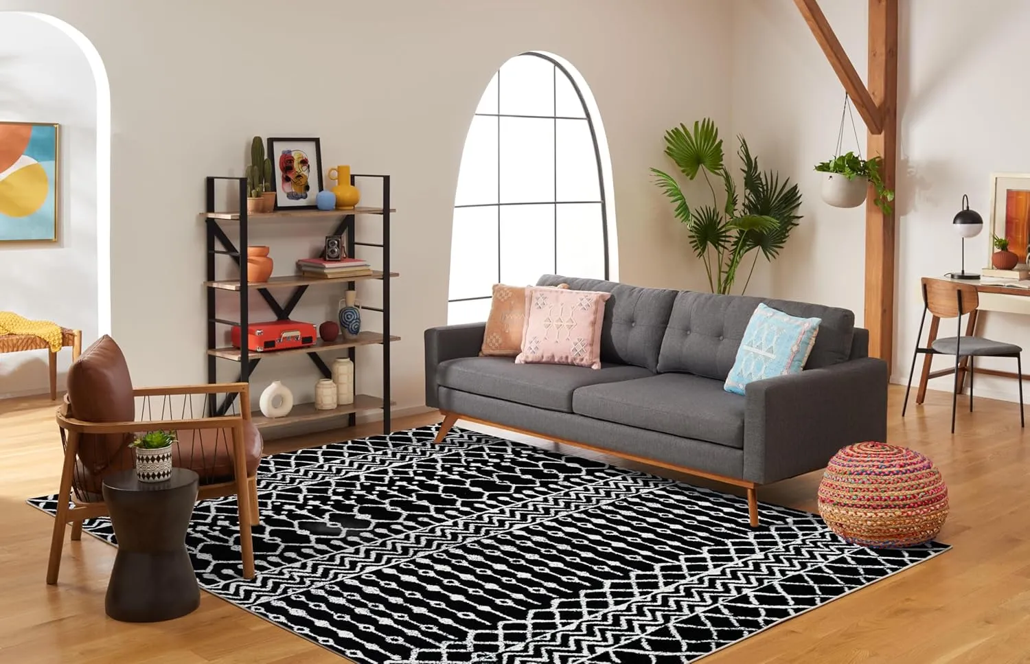 SAFAVIEH Area Rug 8x10 - Tulum Collection - Large - Black & Ivory, Moroccan Boho Distressed Design, Non-Shedding & Easy Cleaning, Ideal for Living Room, Bedroom, Office, Dining Space (TUL270Z)