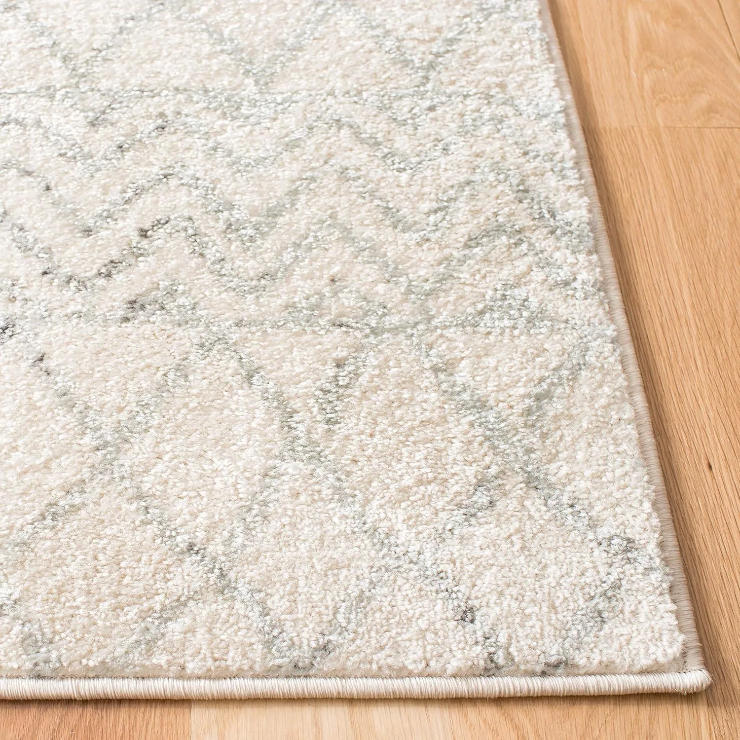 SAFAVIEH Area Rug 8x10 - Tulum Collection - Large - Ivory & Grey, Moroccan Boho Distressed Design, Non-Shedding & Easy Cleaning, Ideal for Living Room, Bedroom, Office, Dining Space (TUL270A)