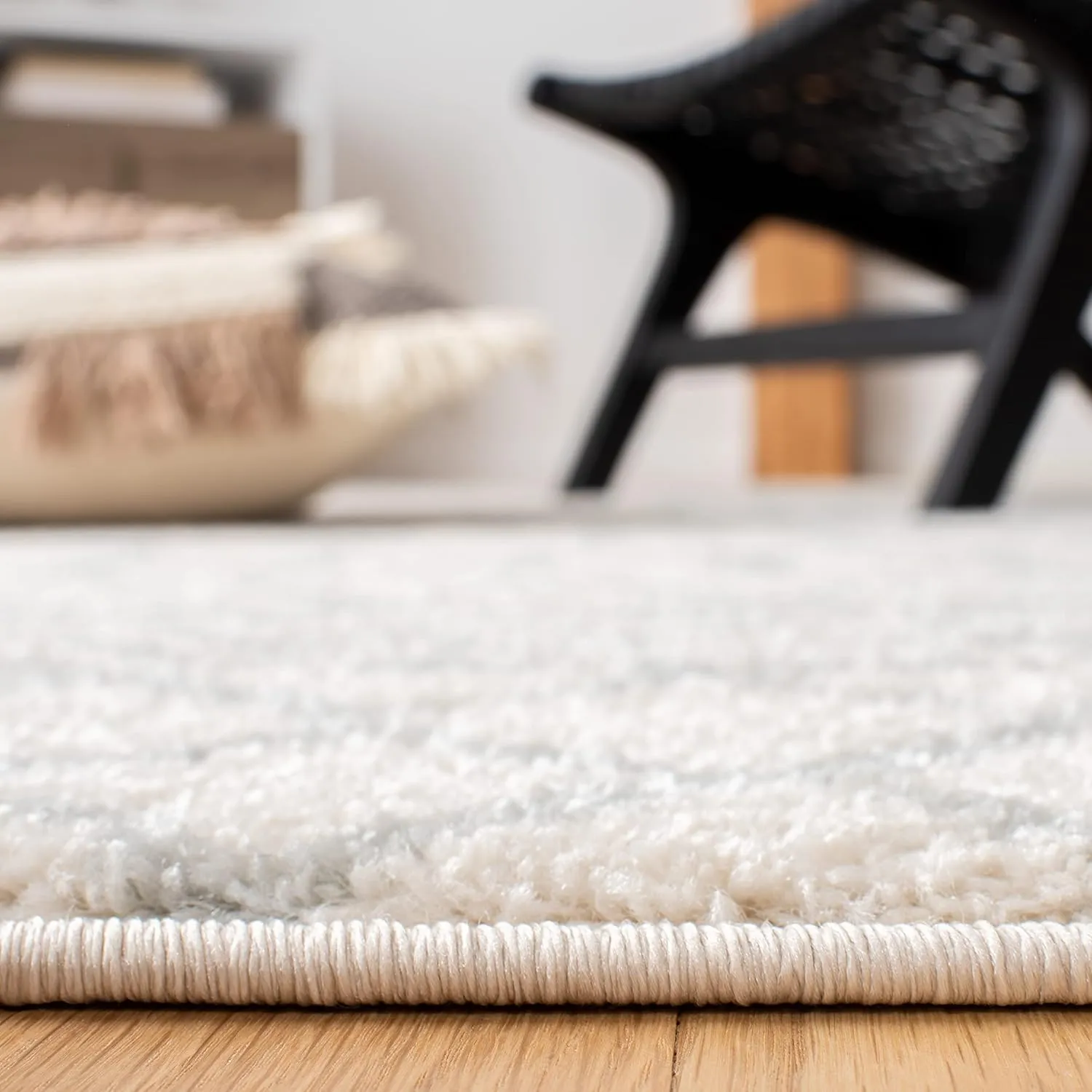 SAFAVIEH Area Rug 8x10 - Tulum Collection - Large - Ivory & Light Grey, Moroccan Boho Distressed Design, Non-Shedding & Easy Cleaning, Ideal for Living Room, Bedroom, Office, Dining Space (TUL270D)