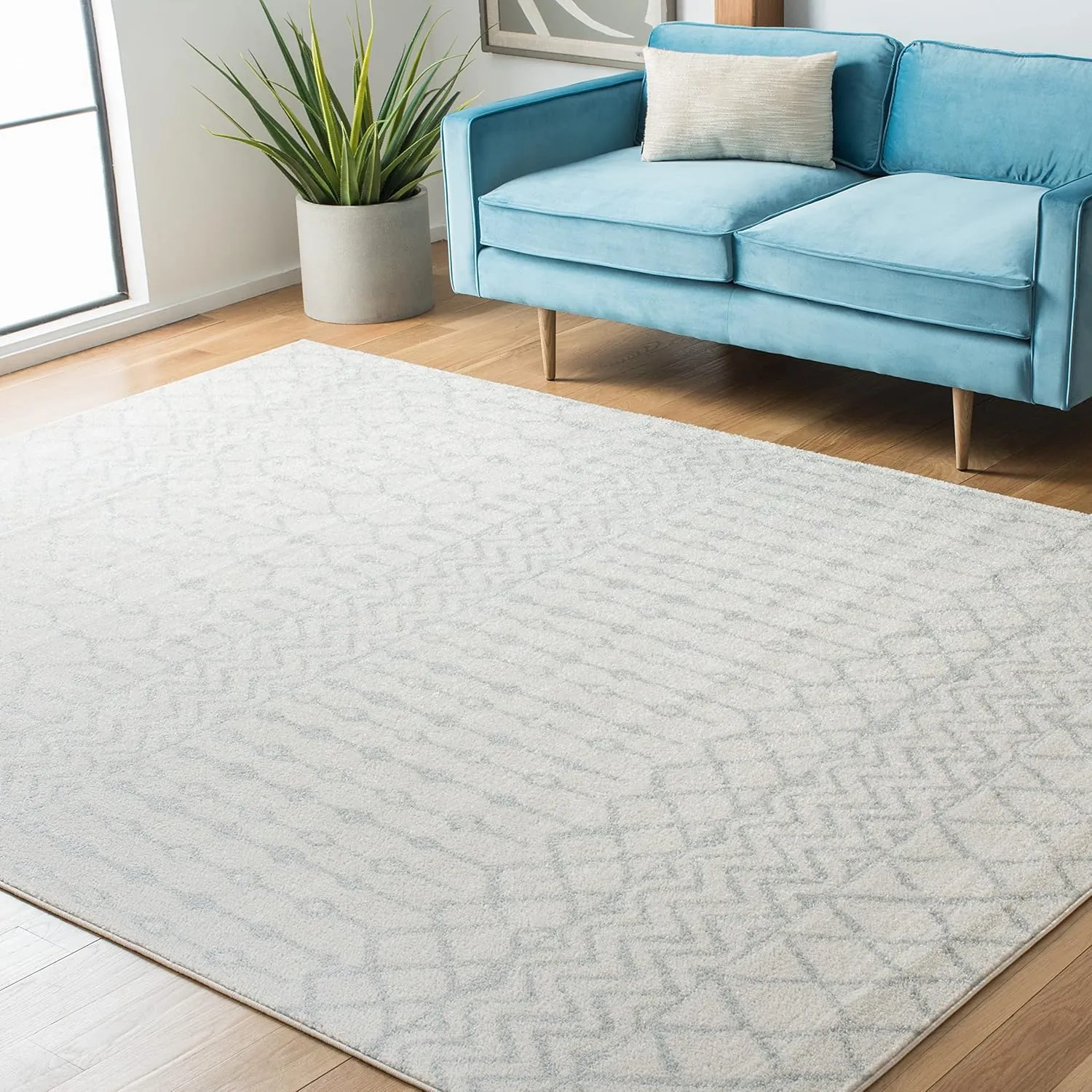 SAFAVIEH Area Rug 8x10 - Tulum Collection - Large - Ivory & Light Grey, Moroccan Boho Distressed Design, Non-Shedding & Easy Cleaning, Ideal for Living Room, Bedroom, Office, Dining Space (TUL270D)