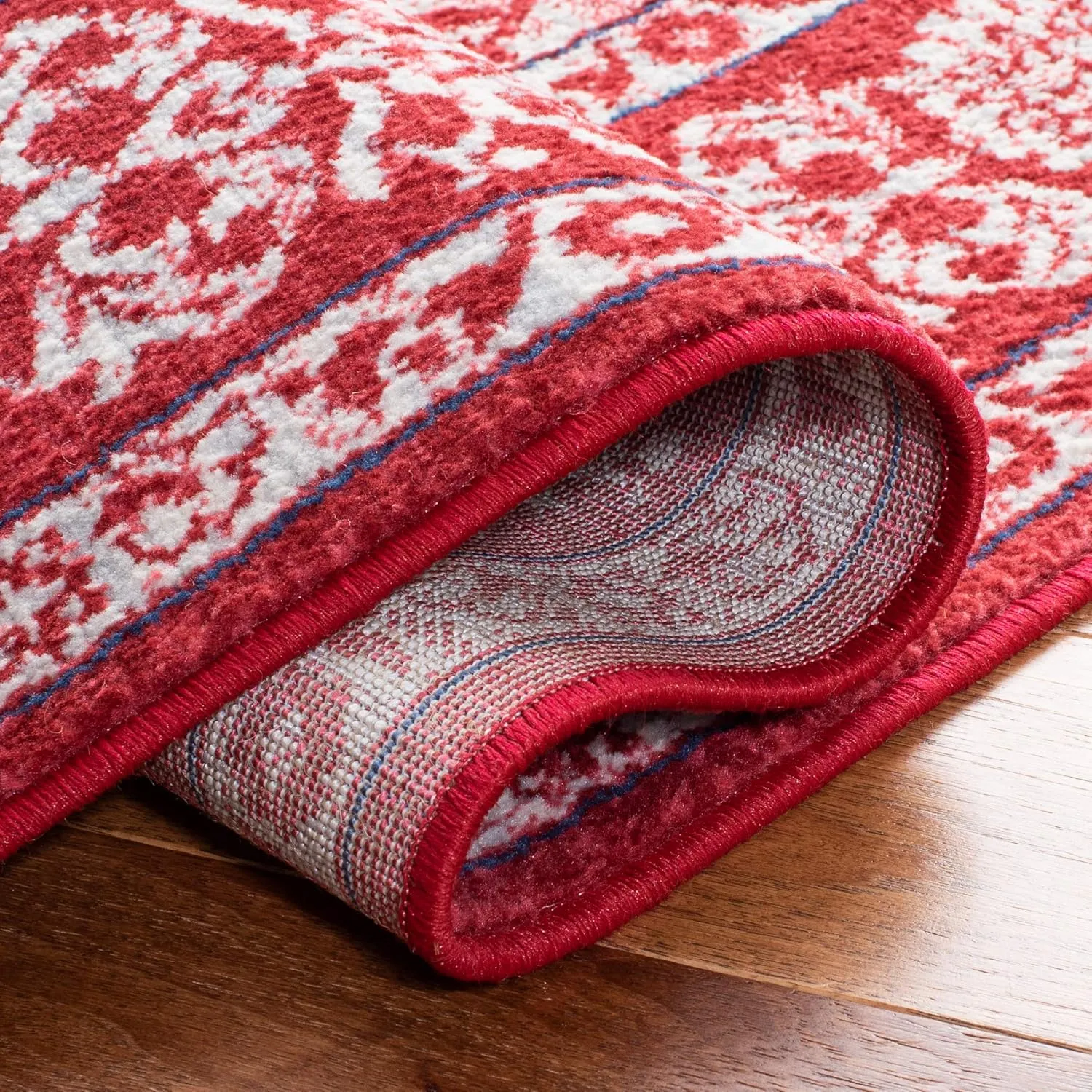 SAFAVIEH Brentwood Collection 8' x 10' Red / Ivory BNT832Q Medallion Distressed Non-Shedding Living Room Bedroom Dining Home Office Area Rug