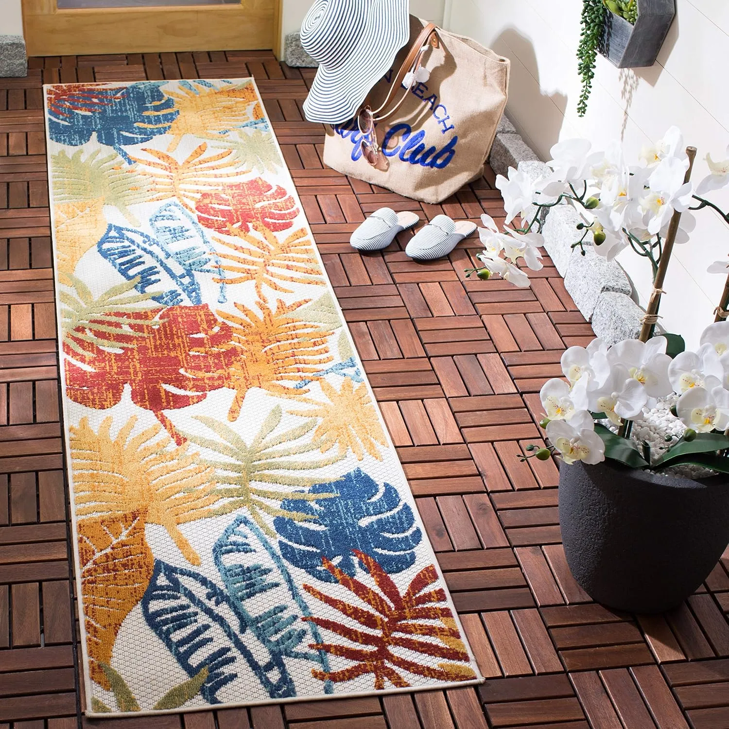 SAFAVIEH Cabana Collection Runner Rug - 2' x 6', Creme & Red, Botanical Design, Non-Shedding & Easy Care, Indoor/Outdoor & Washable-Ideal for Patio, Backyard, Mudroom (CBN831A)