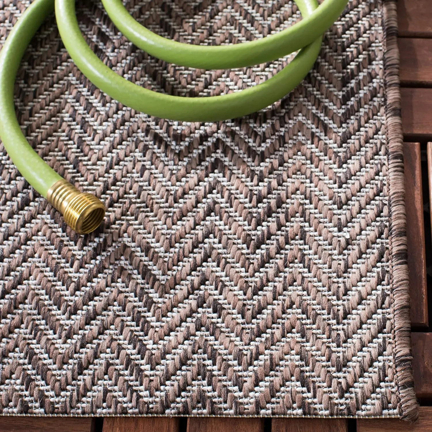 SAFAVIEH Courtyard Collection Accent Rug - 2'3" x 5', Brown & Beige, Non-Shedding & Easy Care, Indoor/Outdoor & Washable-Ideal for Patio, Backyard, Mudroom (CY8022-36321)