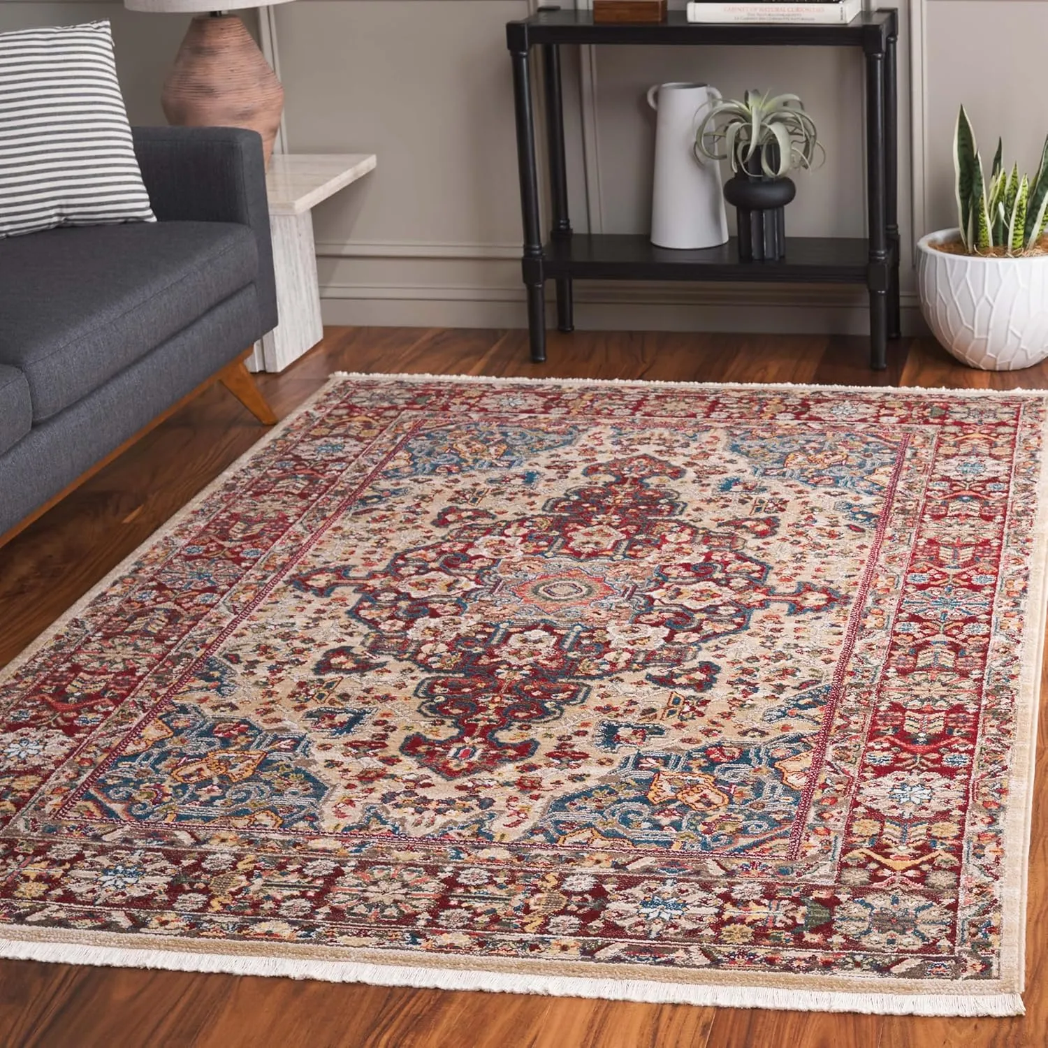 SAFAVIEH Kashan Collection Area Rug - 5'1" x 7'5", Ivory & Red, Traditional Oriental Design, Non-Shedding & Easy Care, Ideal for High Traffic Areas in Living Room, Bedroom (KSN305K)