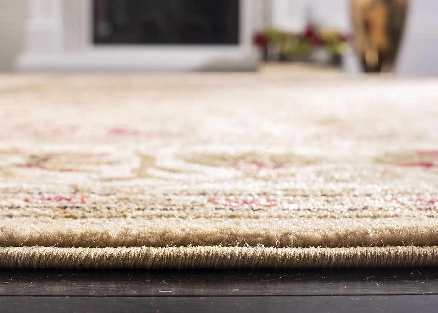 SAFAVIEH Lyndhurst Collection Area Rug - 5'3" x 7'6", Beige & Ivory, Traditional Oriental Design, Non-Shedding & Easy Care, Ideal for High Traffic Areas in Living Room, Bedroom (LNH212D)