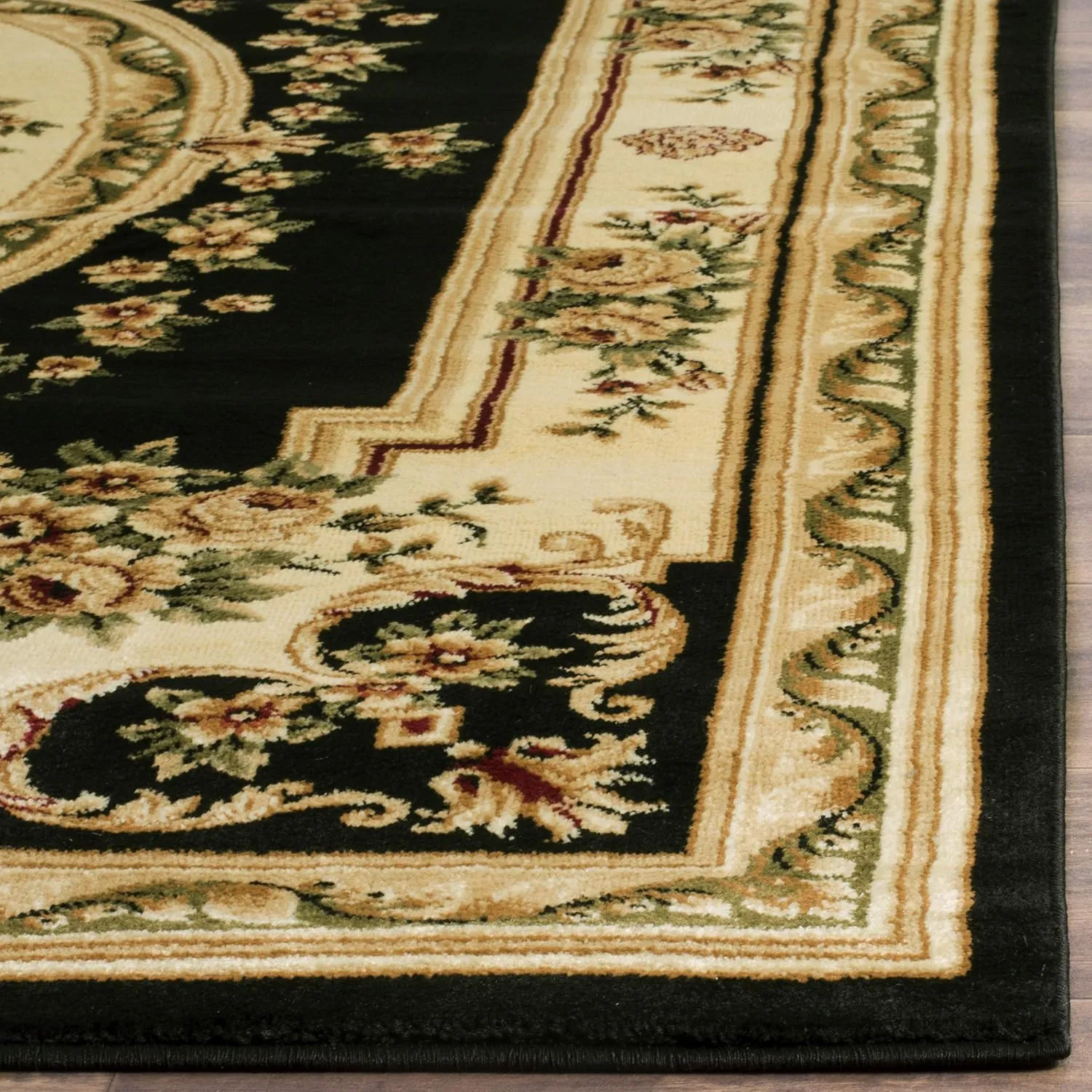 SAFAVIEH Lyndhurst Collection Area Rug - 5'3" x 7'6", Black & Ivory, Traditional European Medallion Design, Non-Shedding & Easy Care, Ideal for High Traffic Areas in Living Room, Bedroom (LNH218A)