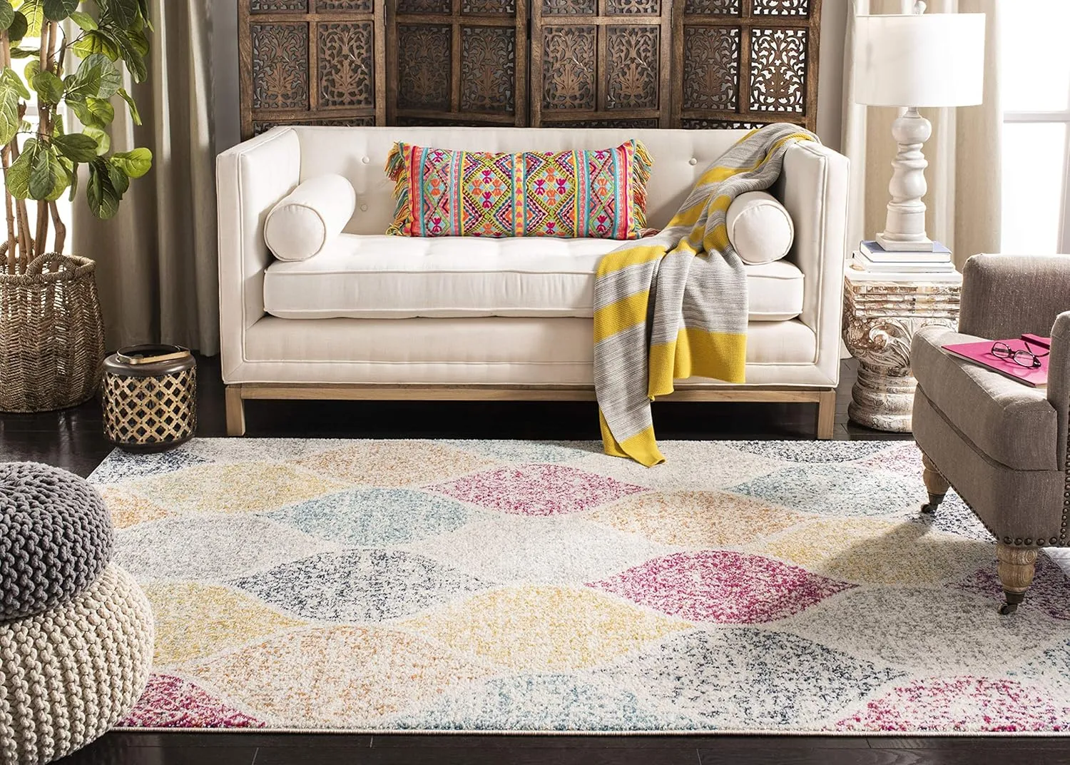 SAFAVIEH Madison Collection 9' Square Cream / Yellow MAD604C Glam Ogee Trellis Distressed Non-Shedding Living Room Bedroom Dining Home Office Area Rug