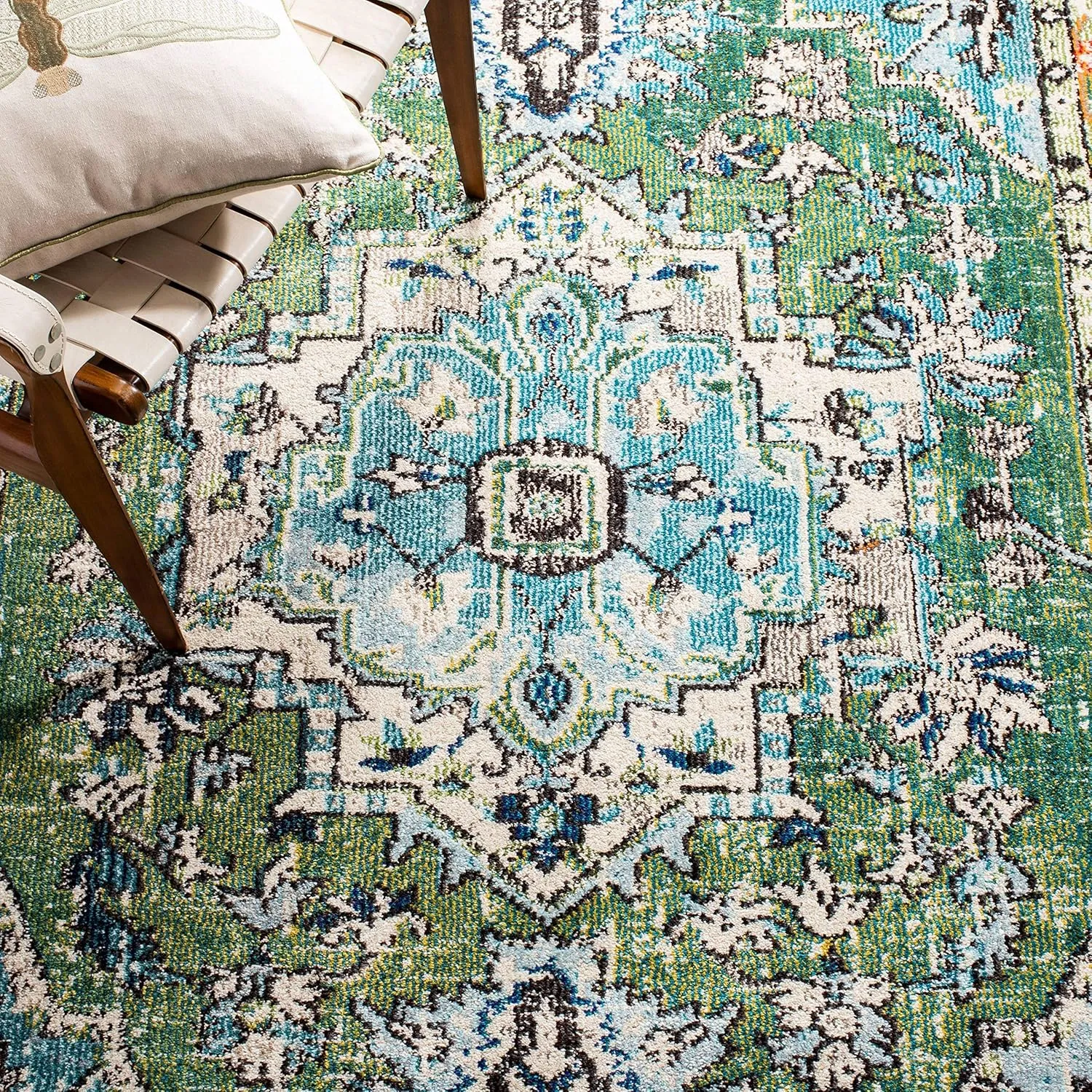 SAFAVIEH Monaco Collection Accent Rug - 4' x 5'7", Green & Turquoise, Boho Oriental Medallion Design, Non-Shedding & Easy Care, Ideal for High Traffic Areas in Entryway, Living Room, Bedroom (MNC207Y)