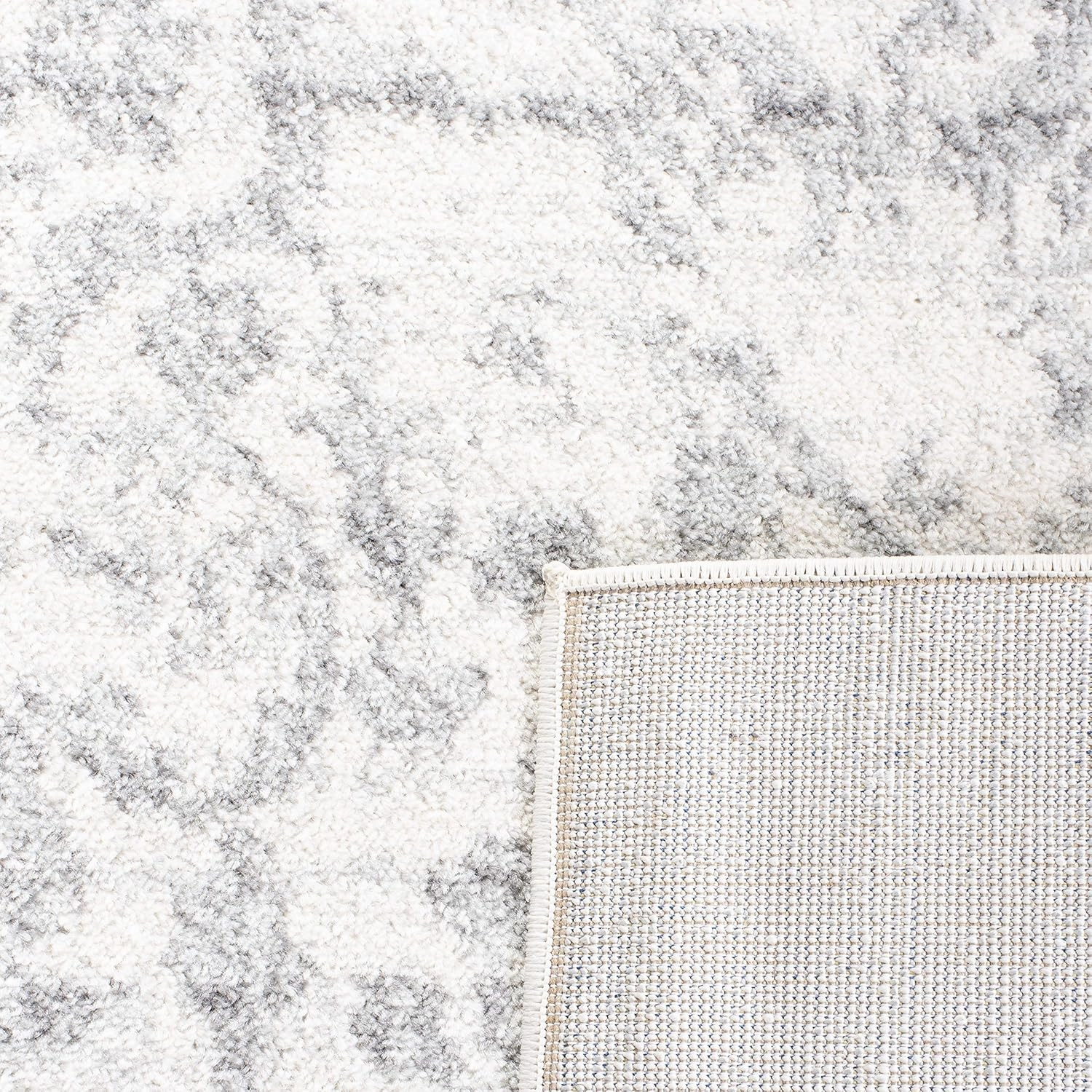 SAFAVIEH Area Rug 8x10 - Madison Collection - Large - Silver & Ivory, Snowflake Medallion Distressed Design, Non-Shedding & Easy Cleaning, Ideal for Living Room, Bedroom, Office, Dining (MAD603G)