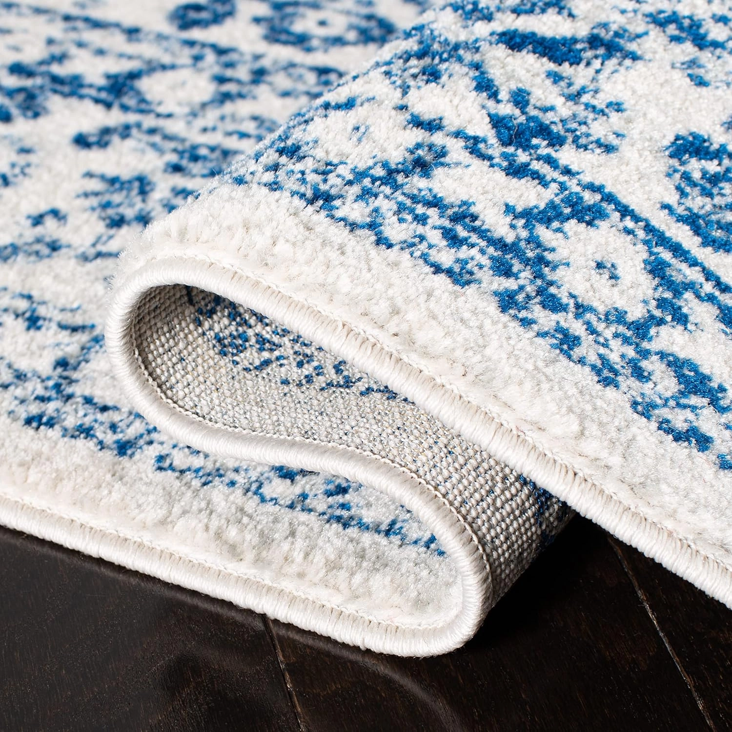 SAFAVIEH Evoke Collection 8' x 10' Ivory / Navy EVK256N Oriental Distressed Non-Shedding Living Room Bedroom Dining Home Office Area Rug