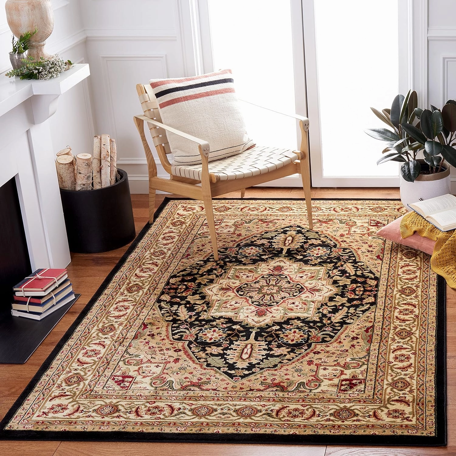 SAFAVIEH Lyndhurst Collection Area Rug - 9' x 12', Black & Beige, Traditional Oriental Design, Non-Shedding & Easy Care, Ideal for High Traffic Areas in Living Room, Bedroom (LNH330Z)