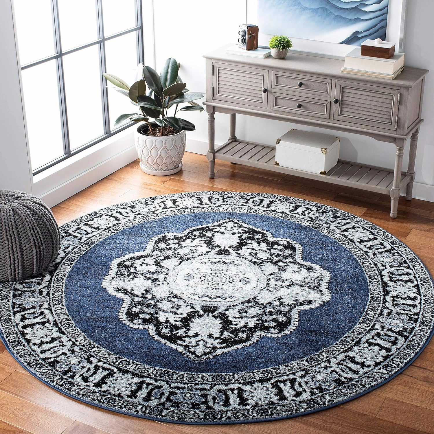 SAFAVIEH Vintage Hamadan Collection 6'7" Round Blue/Grey VTH219M Oriental Traditional Persian Non-Shedding Dining Room Entryway Foyer Living Room Bedroom Area Rug