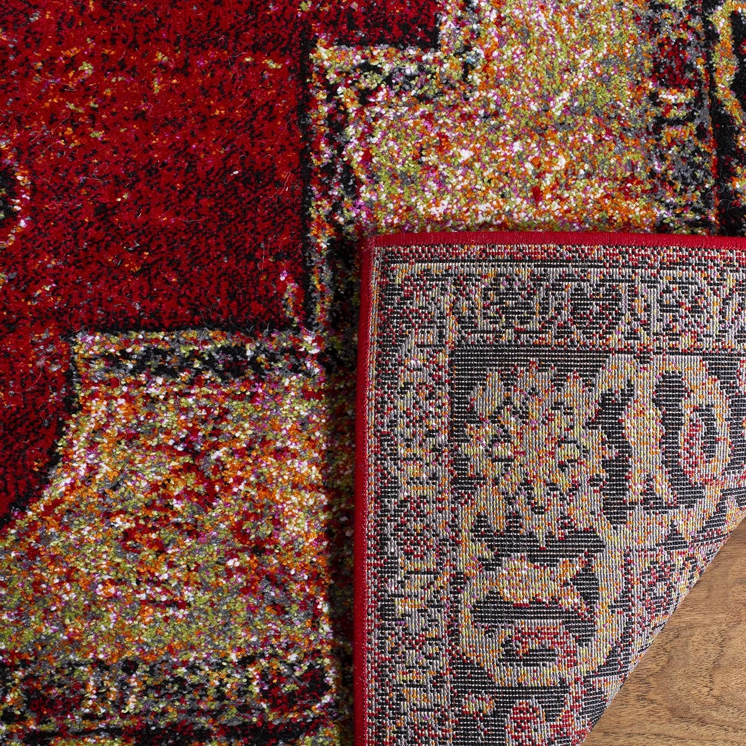 SAFAVIEH Vintage Hamadan Collection Area Rug - 6'7" x 9', Red & Multi, Oriental Traditional Persian Design, Non-Shedding & Easy Care, Ideal for High Traffic Areas in Living Room, Bedroom (VTH219A)