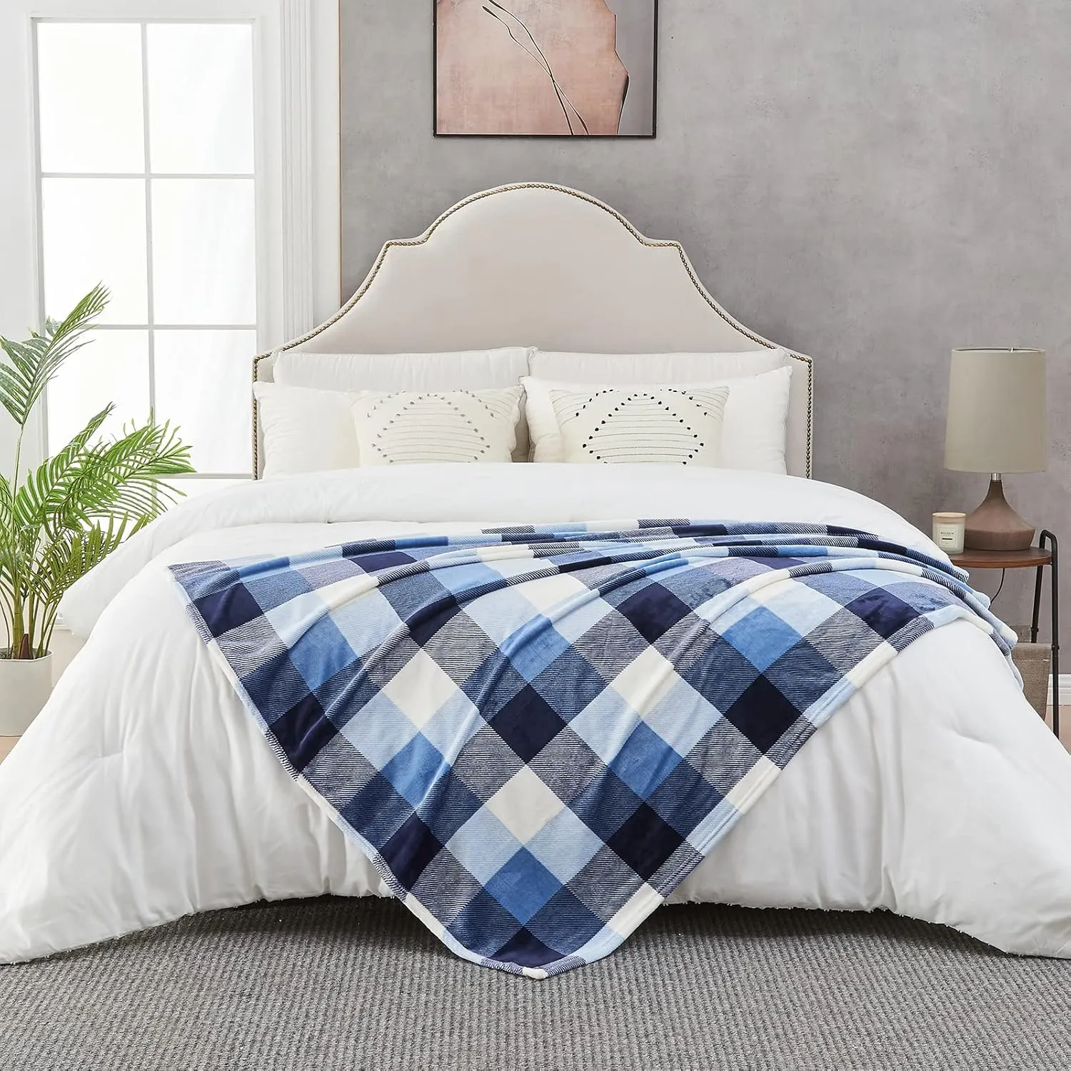 SOCHOW Buffalo Plaid Flannel Fleece Throw Blanket 50 x 60 Inches, Soft Lightweight Cozy All Season Blue/White Checkered Blanket for Bed, Couch, Car