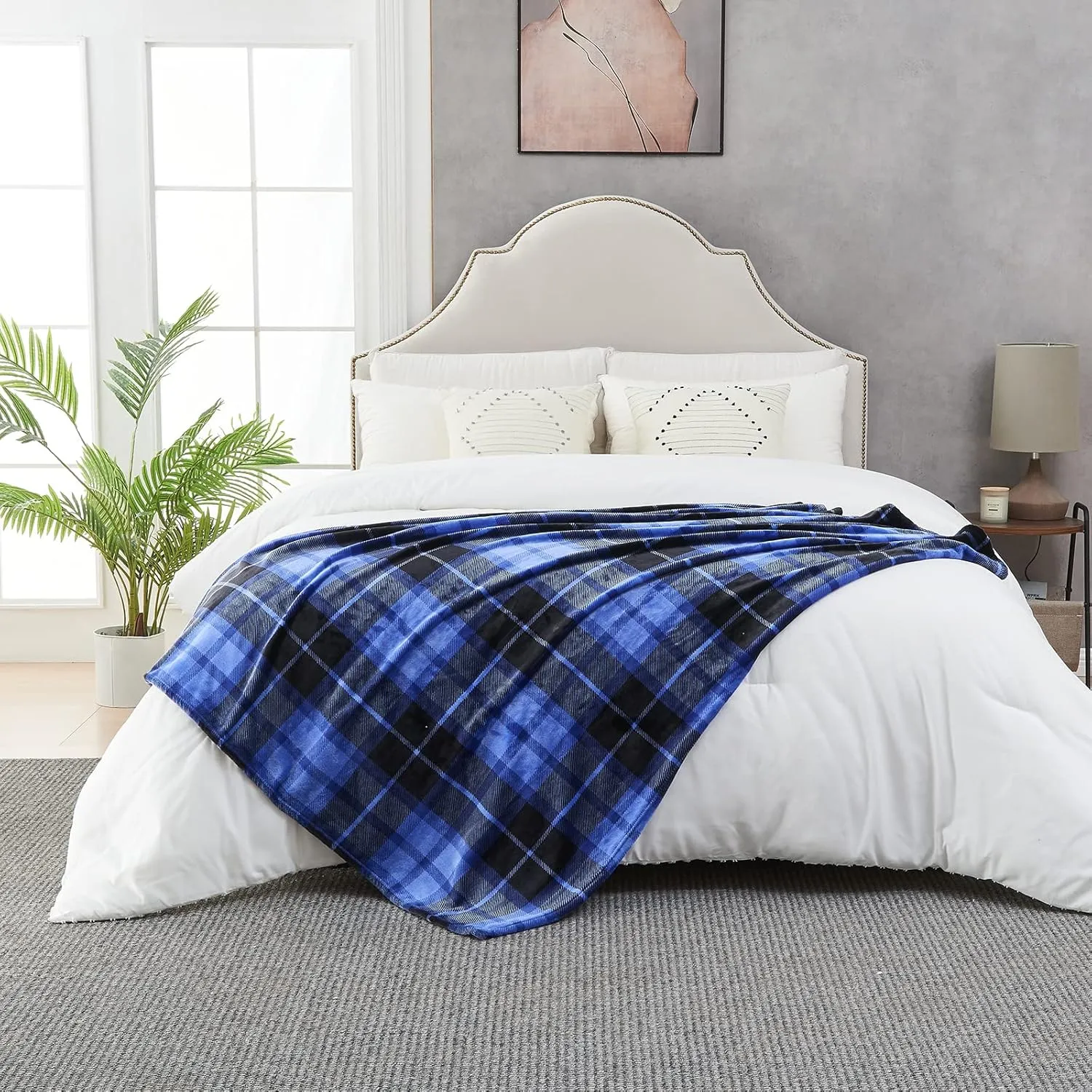 SOCHOW Flannel Fleece Throw Blanket 50 x 60 Inches, All Season Plaid Blue Blanket for Bed, Couch, Car