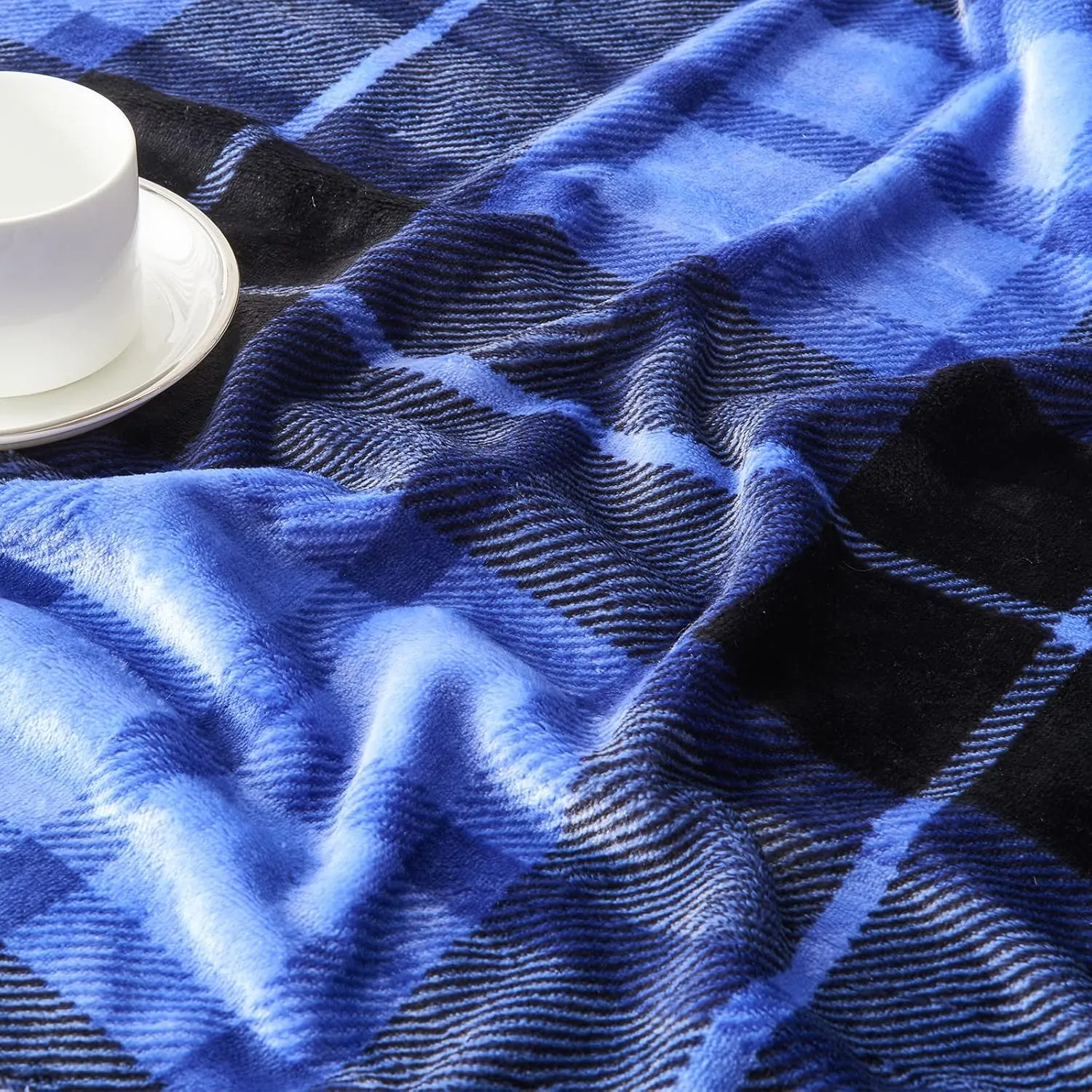 SOCHOW Flannel Fleece Throw Blanket 50 x 60 Inches, All Season Plaid Blue Blanket for Bed, Couch, Car