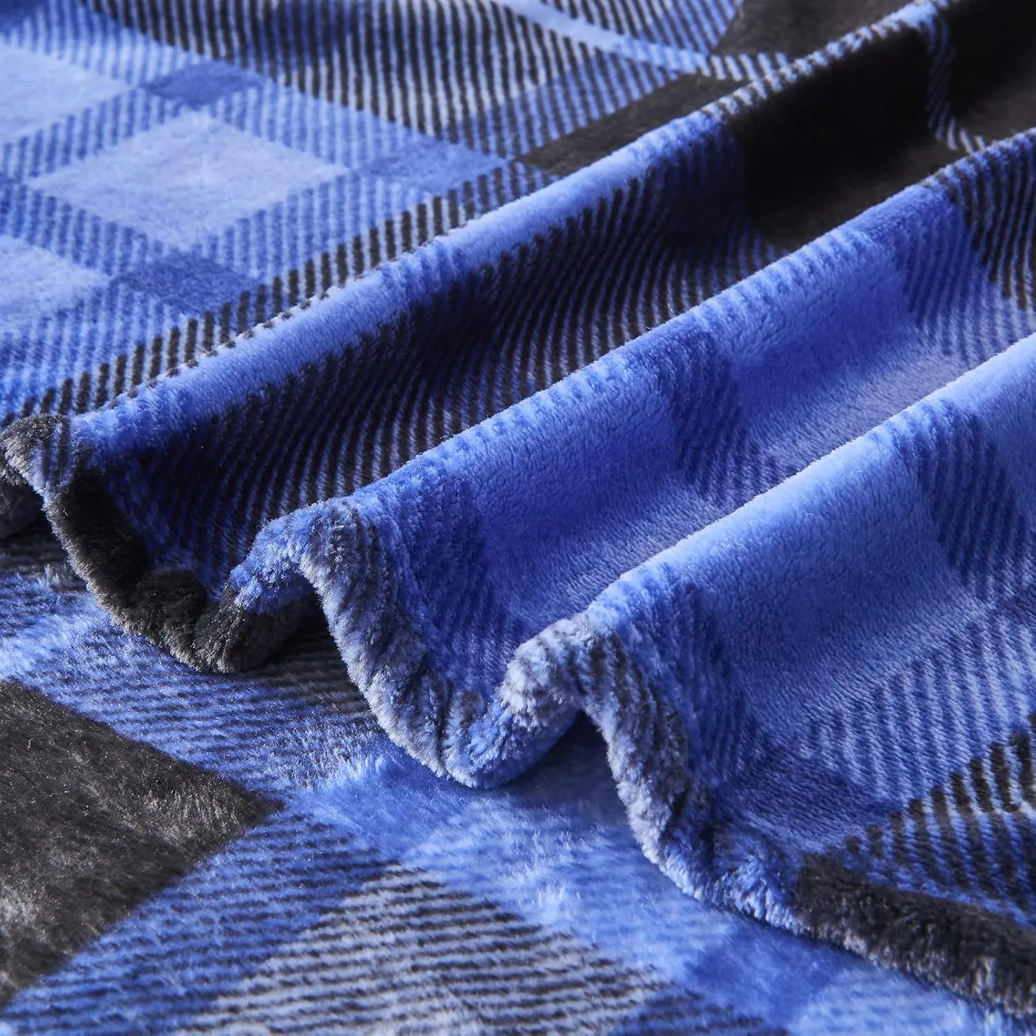 SOCHOW Flannel Fleece Throw Blanket 50 x 60 Inches, All Season Plaid Blue Blanket for Bed, Couch, Car