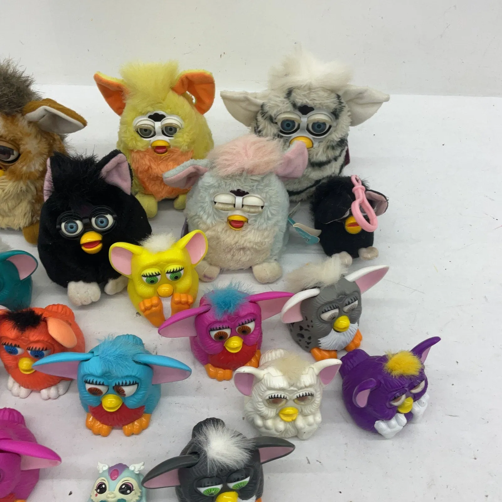 Vintage & Modern Preowned LOT Furby Furbies Interactive Toys Figures Mini Plush