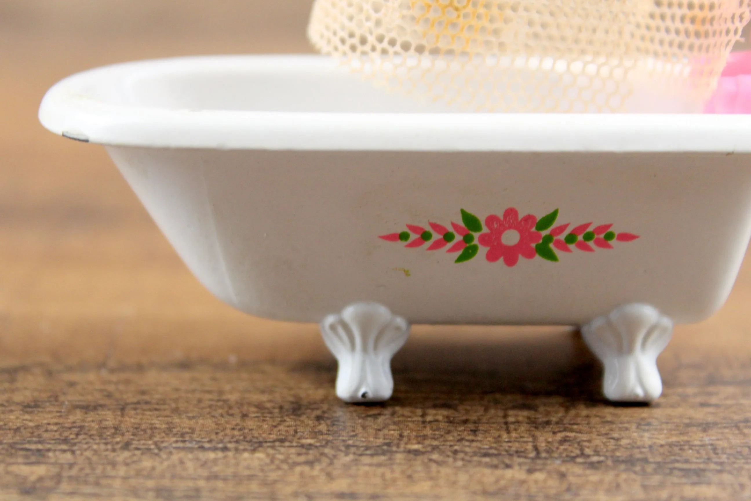 Vintage Half Scale 1:24 Miniature Dollhouse Mattel The Littles Collection Bathtub